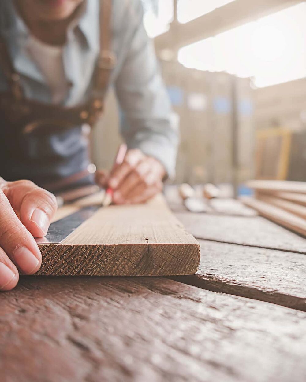 Lavorazione del legno nel laboratorio Rima Lab